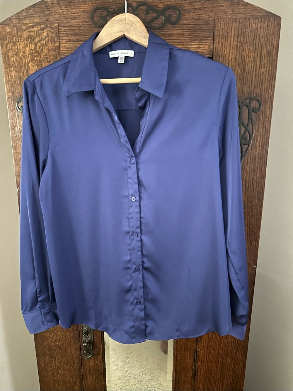 Maison D’Amelie Deep Periwinkle Button-Down Shirt Size Medium Work